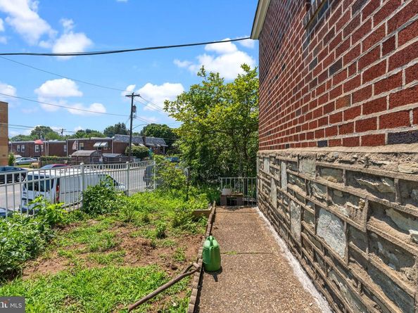 1340 Napfle Avenue, Philadelphia PA 19111