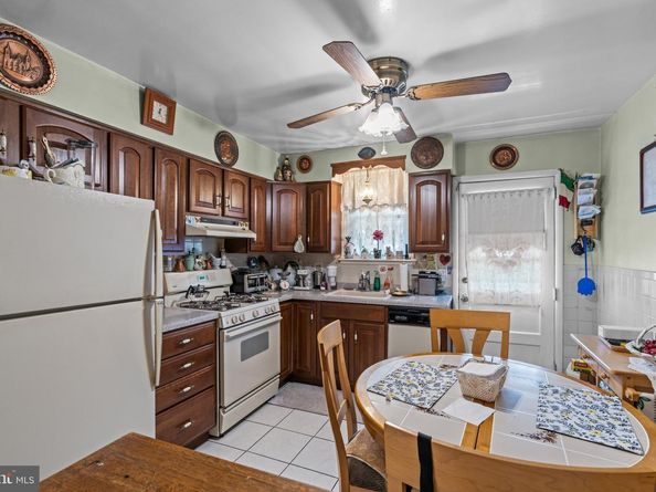 1340 Napfle Avenue, Philadelphia PA 19111