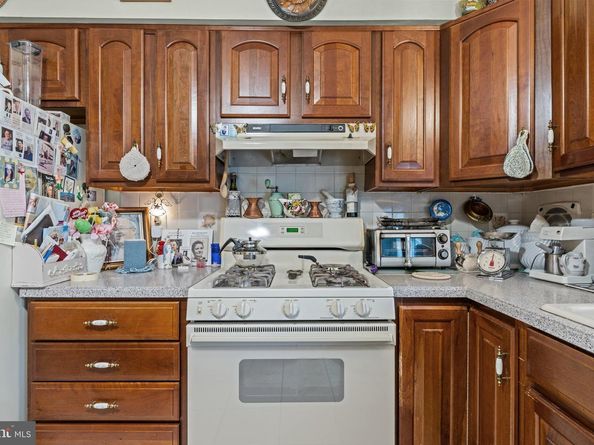 1340 Napfle Avenue, Philadelphia PA 19111