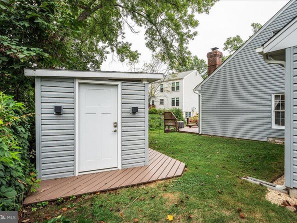 12592 Rock Ridge Road, Herndon VA 20170