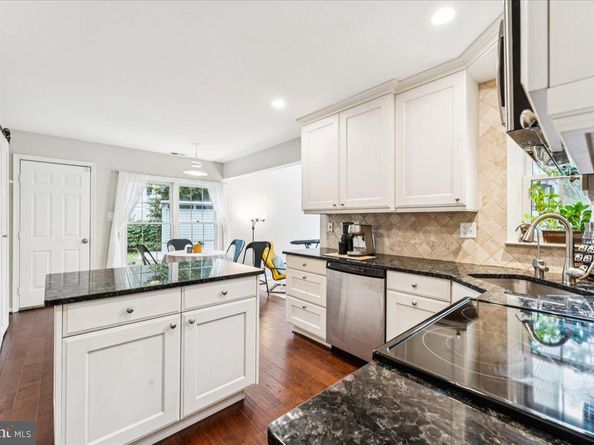 12592 Rock Ridge Road, Herndon VA 20170