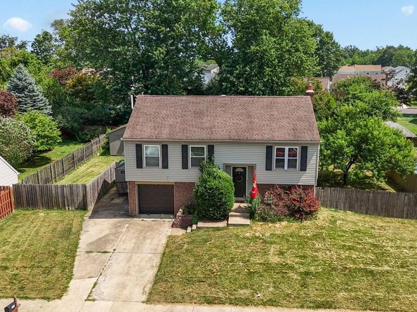525 Nel Drive, Fairless Hills PA 19030
