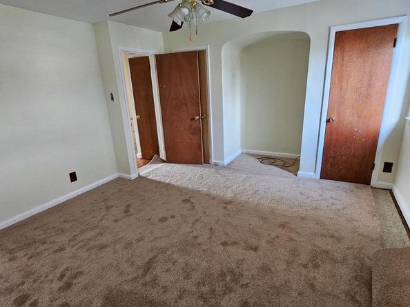 1204 E Mount Airy Avenue, Philadelphia PA 19150