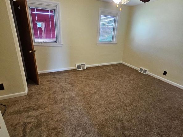 1204 E Mount Airy Avenue, Philadelphia PA 19150