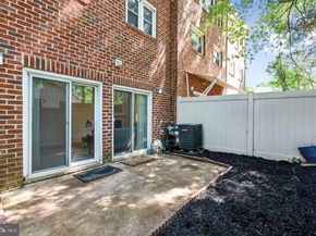 695 W Glebe Road, Alexandria VA 22305