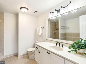 695 W Glebe Road, Alexandria VA 22305