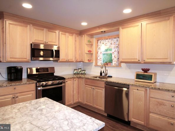 1132 Solly Avenue, Philadelphia PA 19111