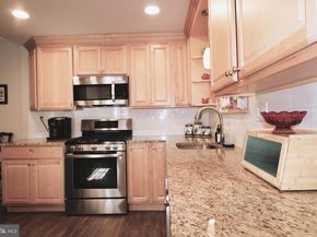 1132 Solly Avenue, Philadelphia PA 19111