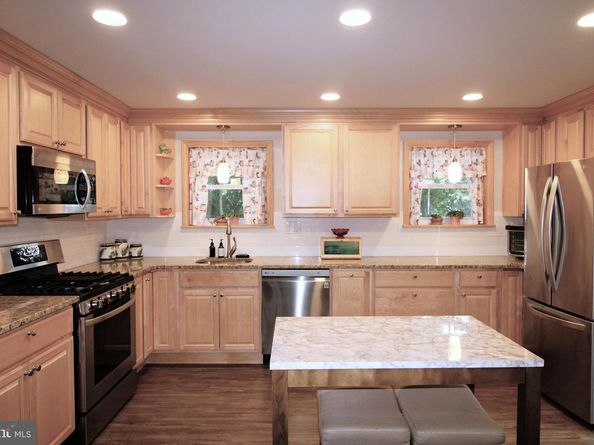 1132 Solly Avenue, Philadelphia PA 19111