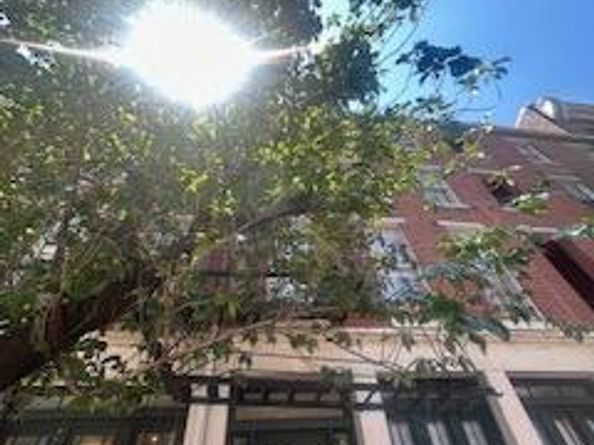 212 Race Street 4B, Philadelphia PA 19106