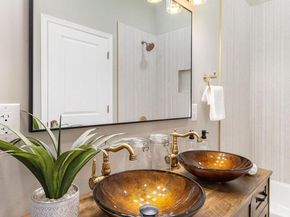 109 Watkins Street, Philadelphia PA 19148