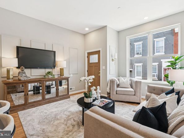 109 Watkins Street, Philadelphia PA 19148