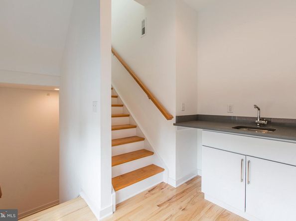 3039 Baltz Street, Philadelphia PA 19121