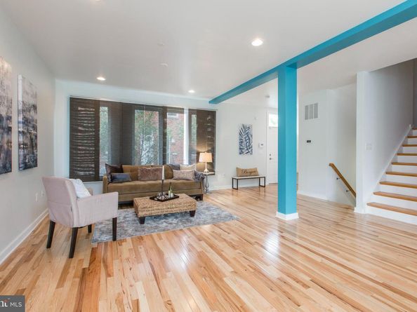3039 Baltz Street, Philadelphia PA 19121