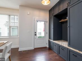 18 Lacey Lane, Warminster PA 18974