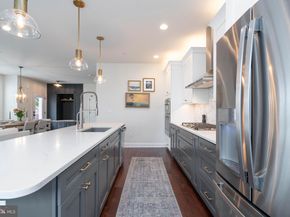 18 Lacey Lane, Warminster PA 18974