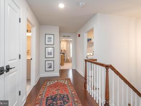 18 Lacey Lane, Warminster PA 18974