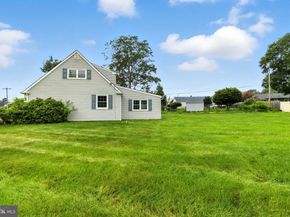 559 Maple Avenue, Southampton PA 18966