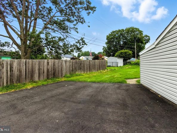 559 Maple Avenue, Southampton PA 18966