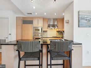 2001 15TH Street N 1008, Arlington VA 22201