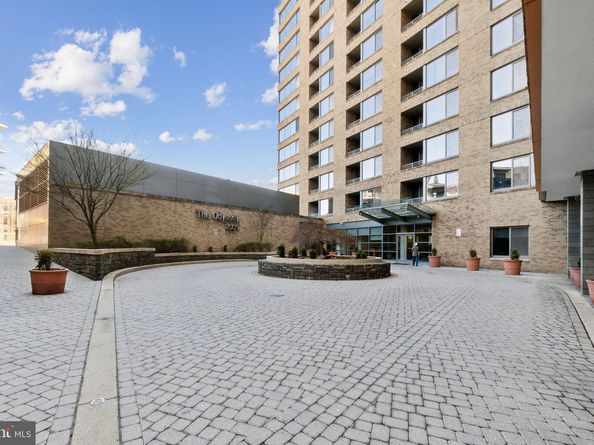2001 15TH Street N 1008, Arlington VA 22201