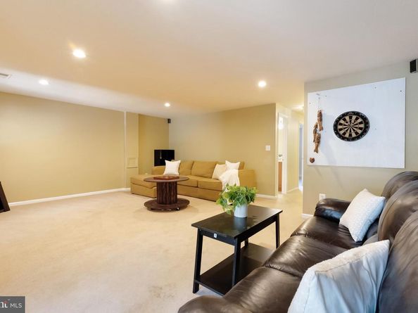 13116 Ashnut Lane, Herndon VA 20171