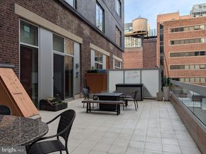 1101 Locust Street 4L, Philadelphia PA 19107