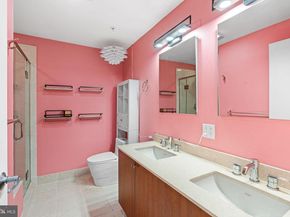 1101 Locust Street 4L, Philadelphia PA 19107