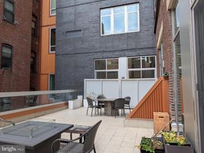 1101 Locust Street 4L, Philadelphia PA 19107