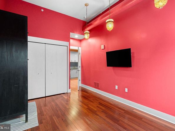 1101 Locust Street 4L, Philadelphia PA 19107