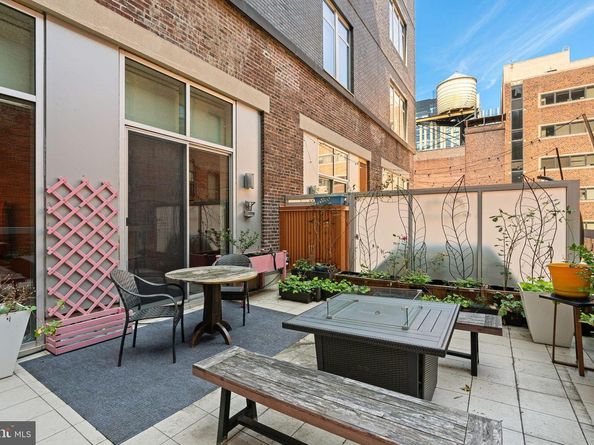 1101 Locust Street 4L, Philadelphia PA 19107