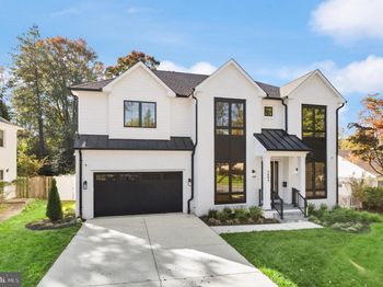 5804 Ridgefield Road