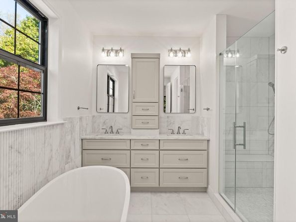 5804 Ridgefield Road, Bethesda MD 20816