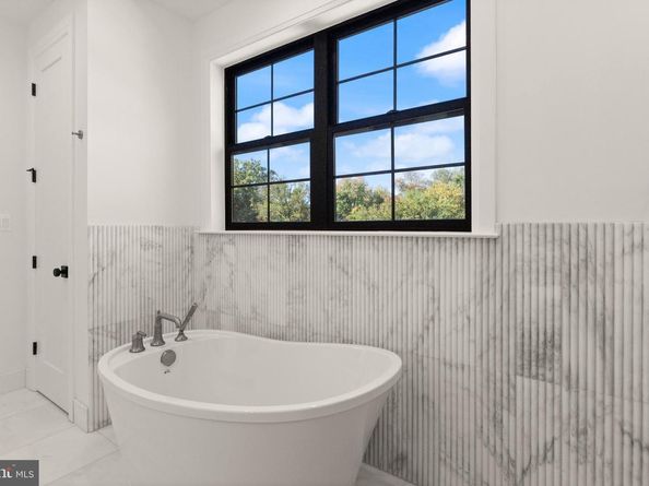 5804 Ridgefield Road, Bethesda MD 20816
