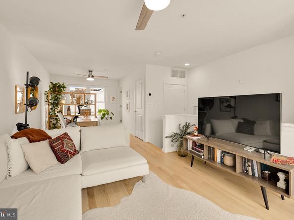 1011 4TH Street SE, Washington DC 20003