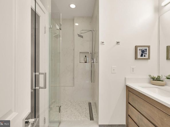 1011 4TH Street SE, Washington DC 20003