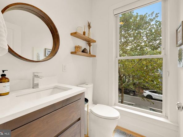 1011 4TH Street SE, Washington DC 20003