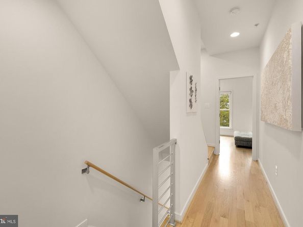1011 4TH Street SE, Washington DC 20003