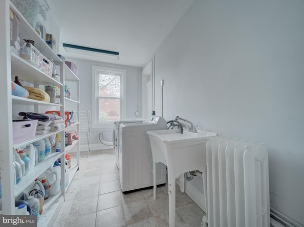 1234 Monroe Street NE, Washington DC 20017