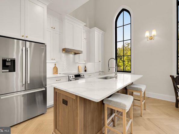 217 16TH Street NE 1, Washington DC 20002