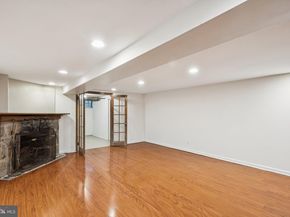 425 E Durham Street, Philadelphia PA 19119