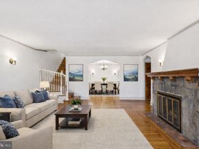 425 E Durham Street, Philadelphia PA 19119