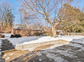 425 E Durham Street, Philadelphia PA 19119