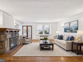 425 E Durham Street, Philadelphia PA 19119
