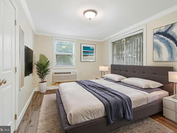 2832 Hartford Street SE 104, Washington DC 20020
