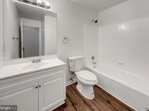 45458 Oak Trail Square, Sterling VA 20164
