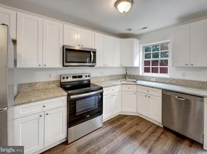 45458 Oak Trail Square, Sterling VA 20164