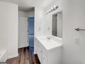45458 Oak Trail Square, Sterling VA 20164