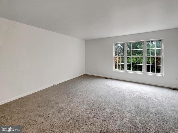 45458 Oak Trail Square, Sterling VA 20164
