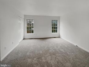 45458 Oak Trail Square, Sterling VA 20164